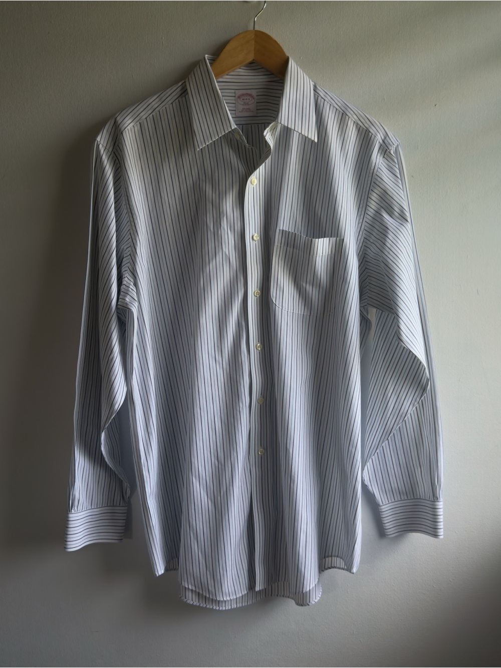 Brooks Brothers Dress Shirt Mens 16-4/5 White w/Blue Stripes 346 No Iron